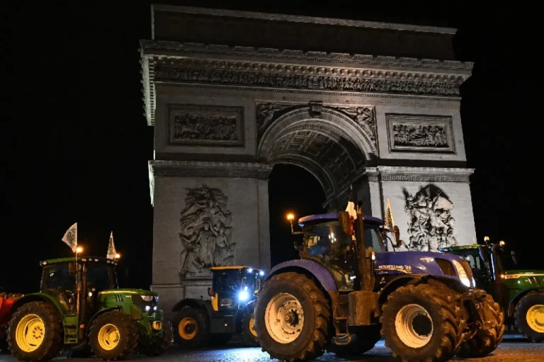 Protestan agricultores franceses contra acuerdo de Mercosur