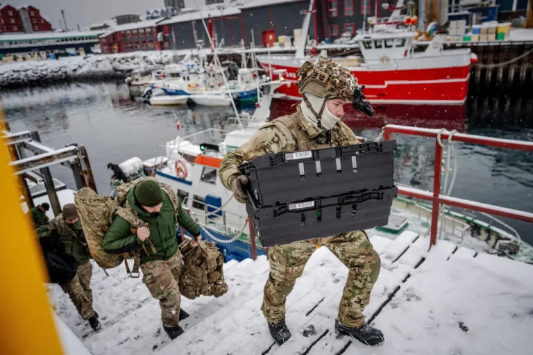 La frontera del poder: Dinamarca enfrenta la crisis de soberanía en el corazón ártico